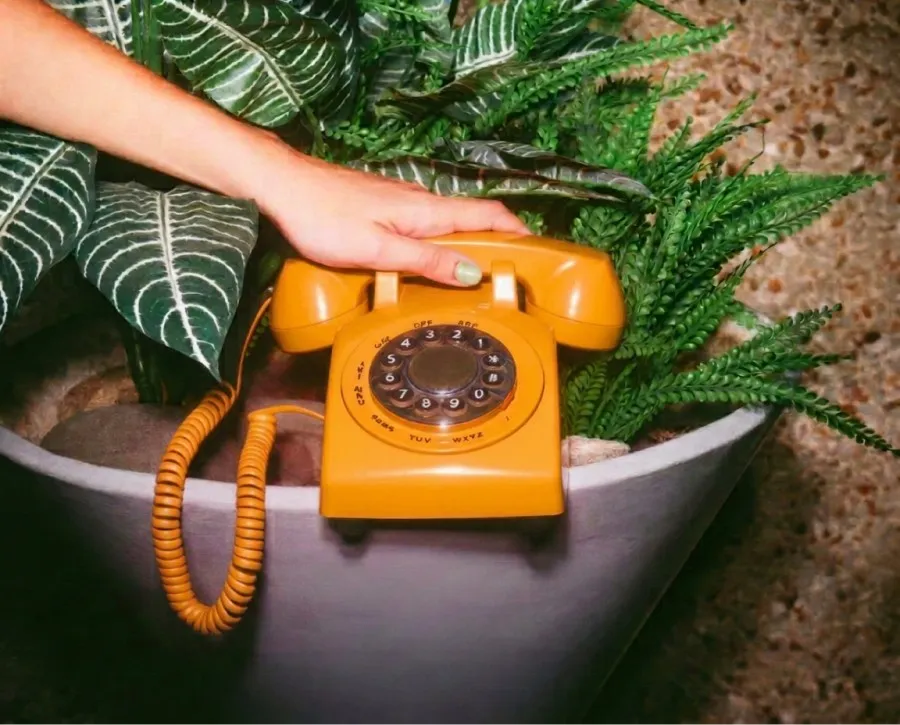 Amber Color Meaning | Connotations, Palettes & Hex